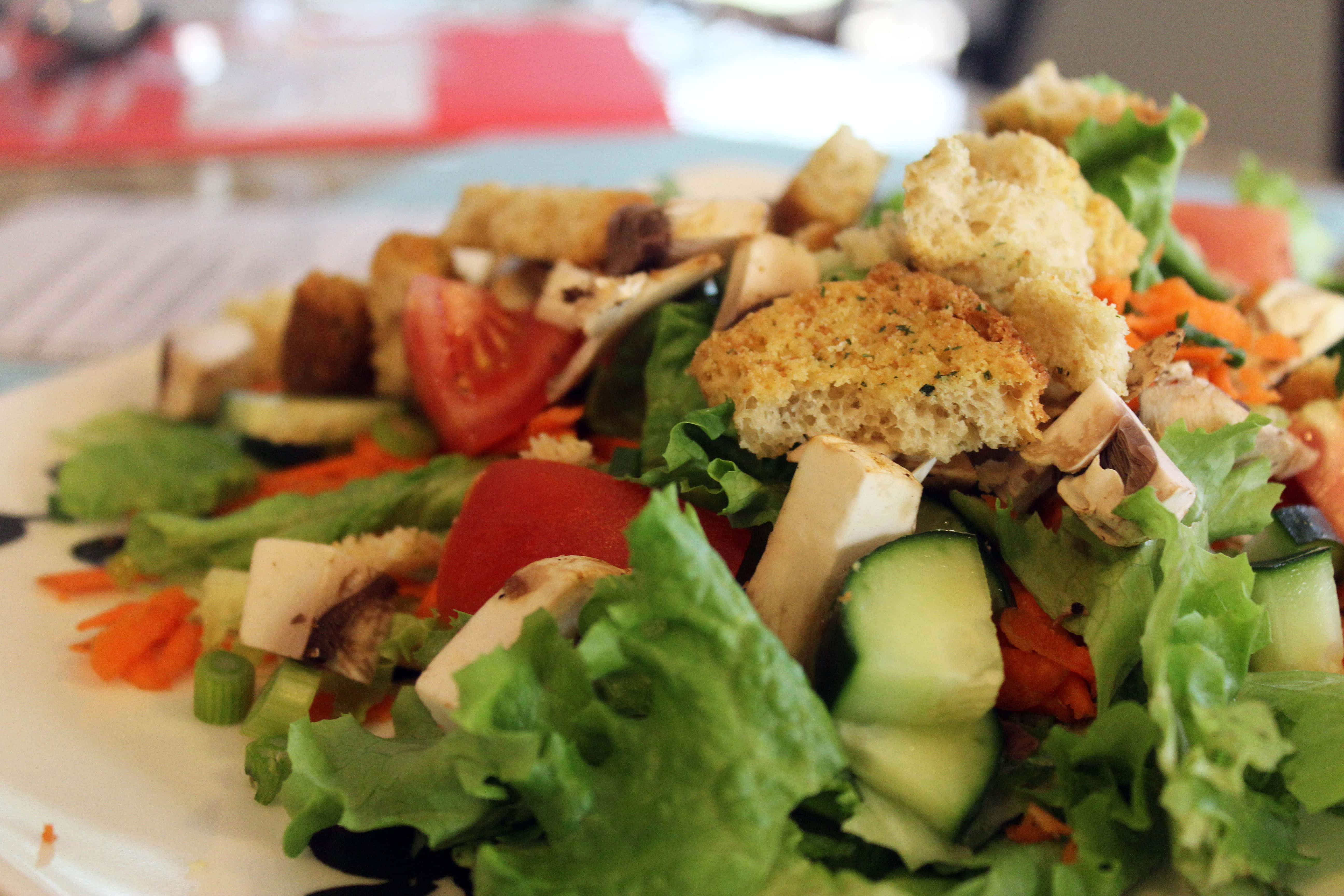 Prep salads with veggies