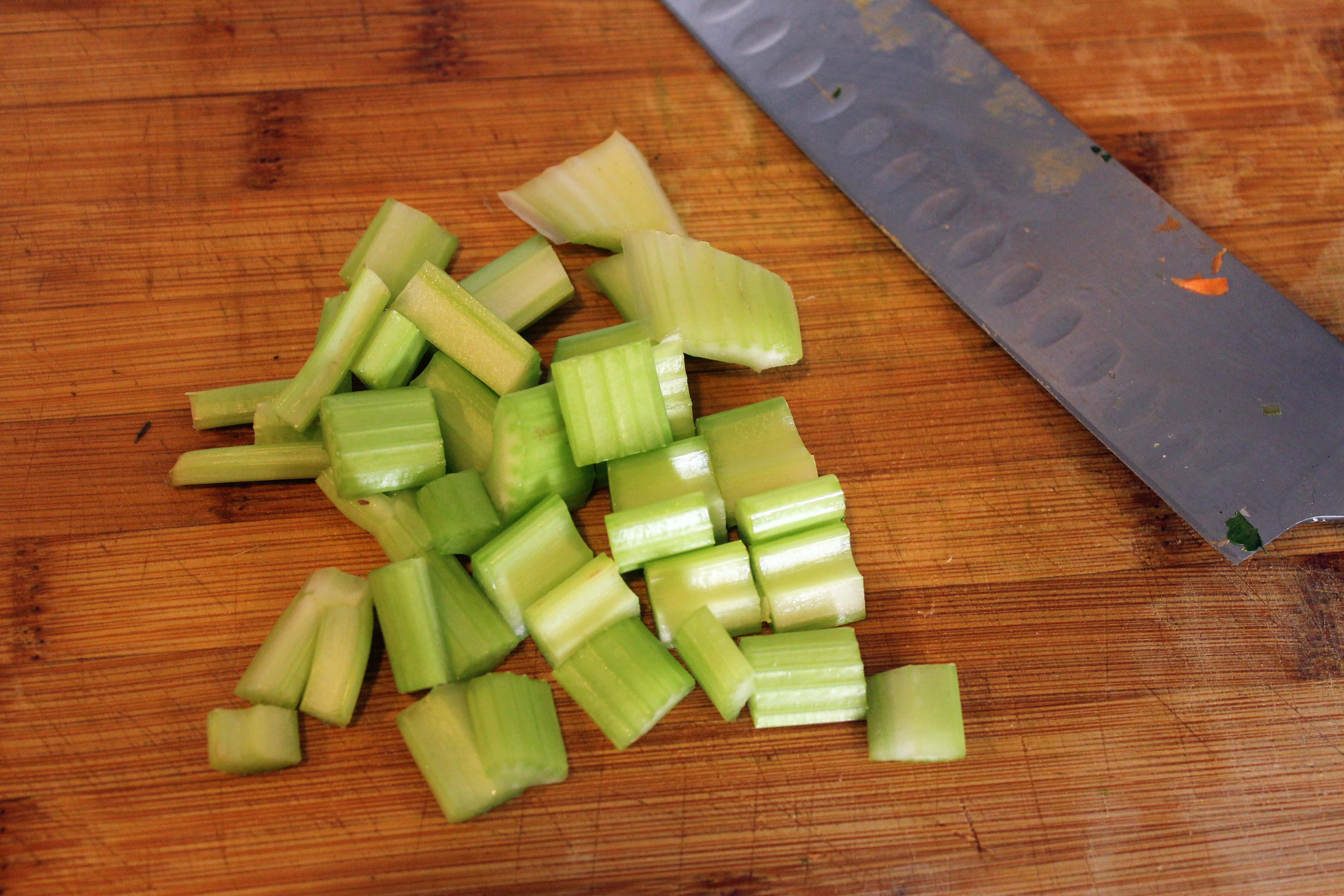 Roughly chop celery