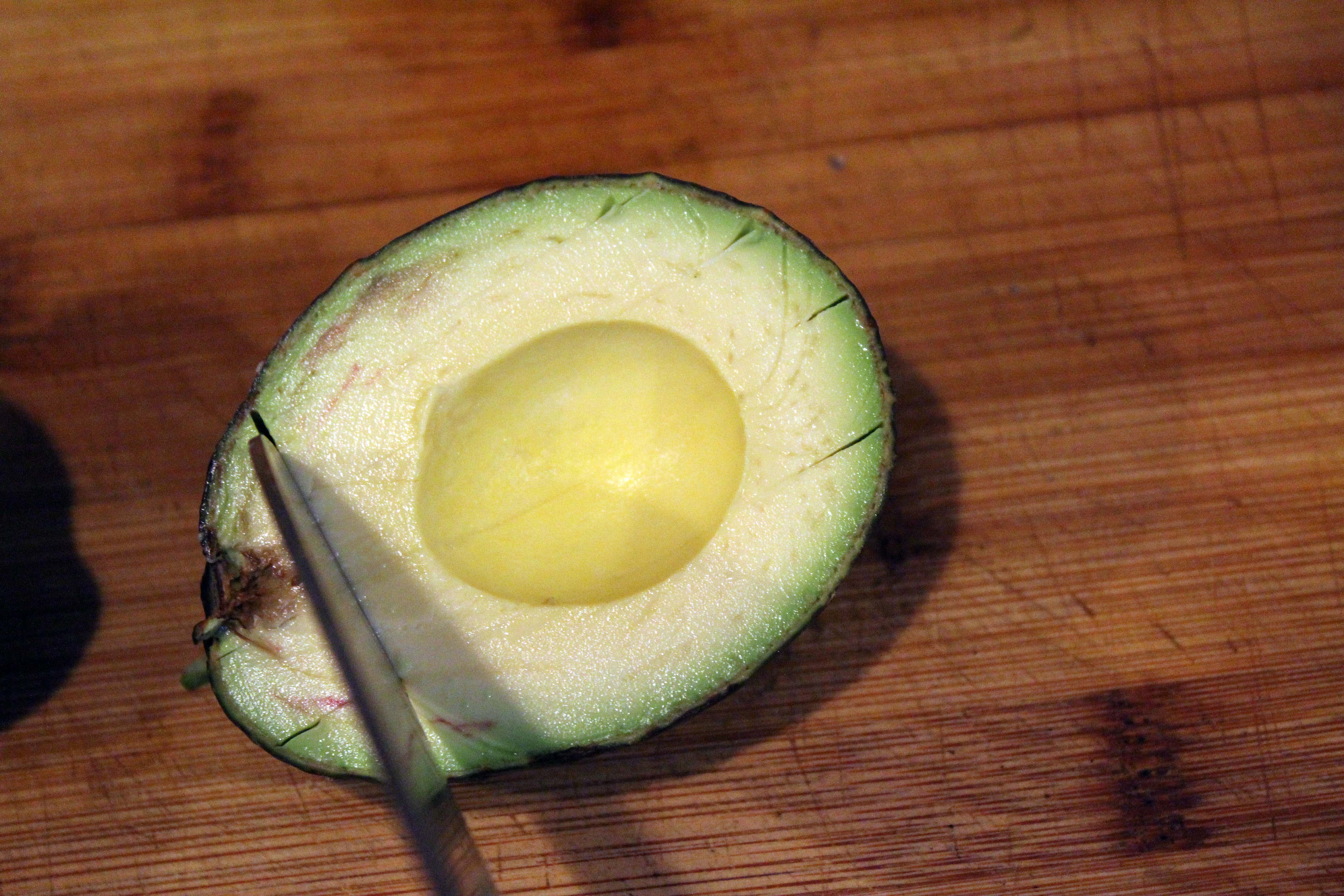 Score avocado to cut