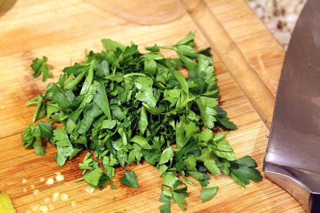 Coarsely chop parsley