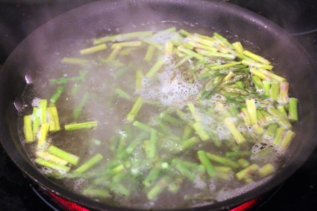 Boil asparagus quickly
