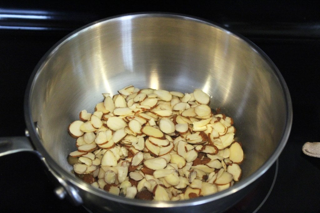 Start almonds in a pan