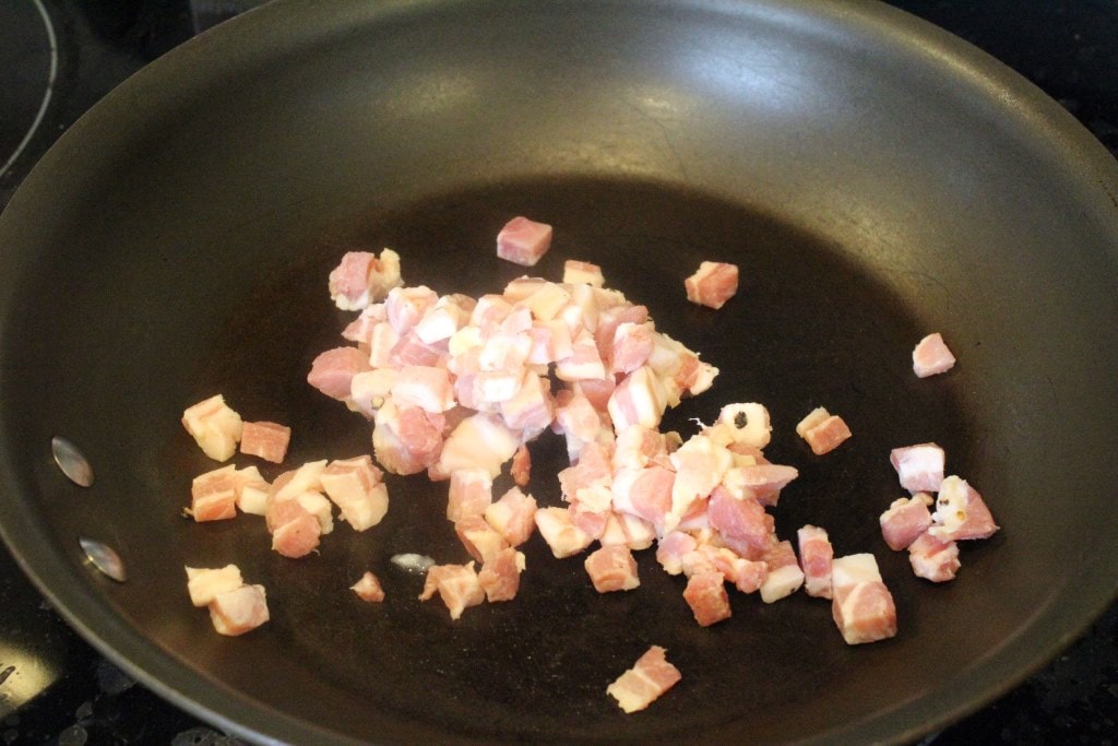 Start pancetta in risotto pan