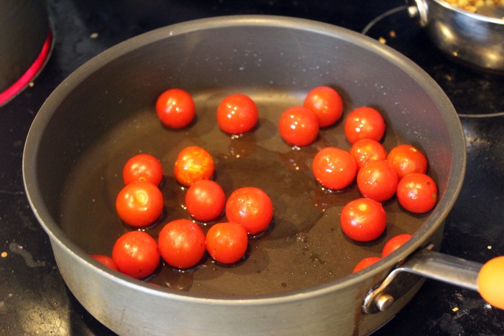 Start tomatoes in oil