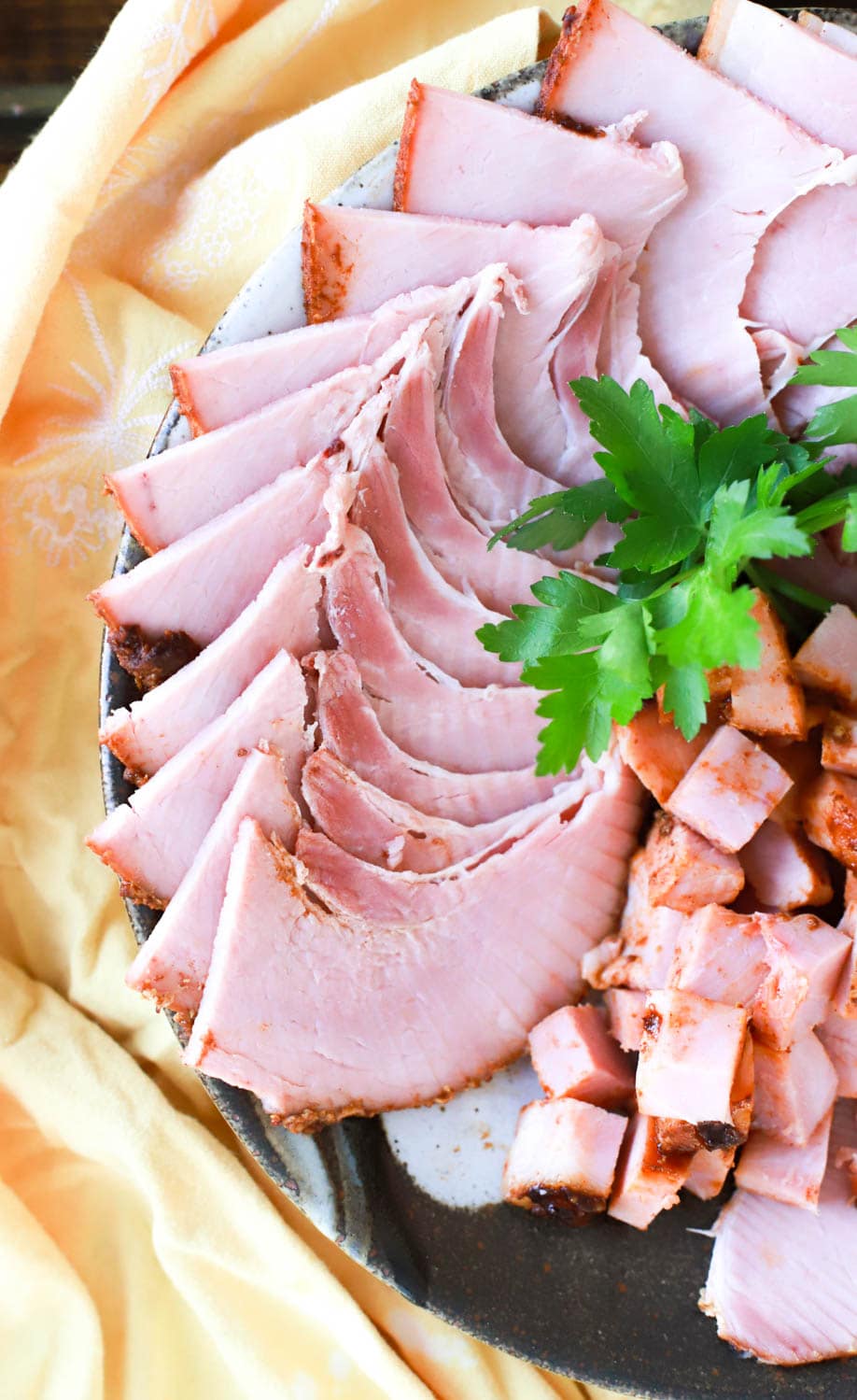 How to cook a SIMPLE Spiral Glazed Ham (without drying it out