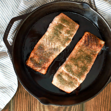 best way to cook salmon cast iron skillet