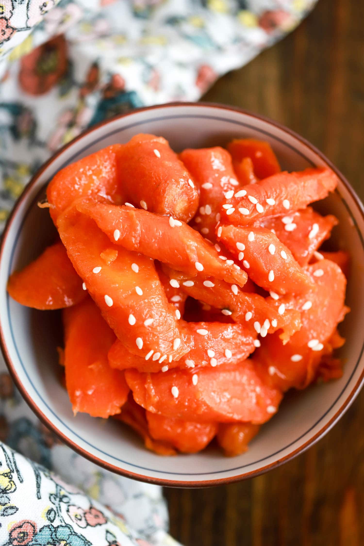 image of japanese sweet carrots with sesame seeds topping.