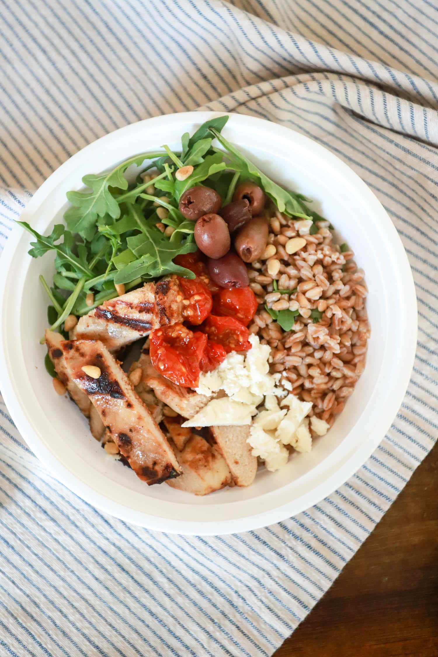 Meal Prep Farro Grain Bowl - Fooduzzi